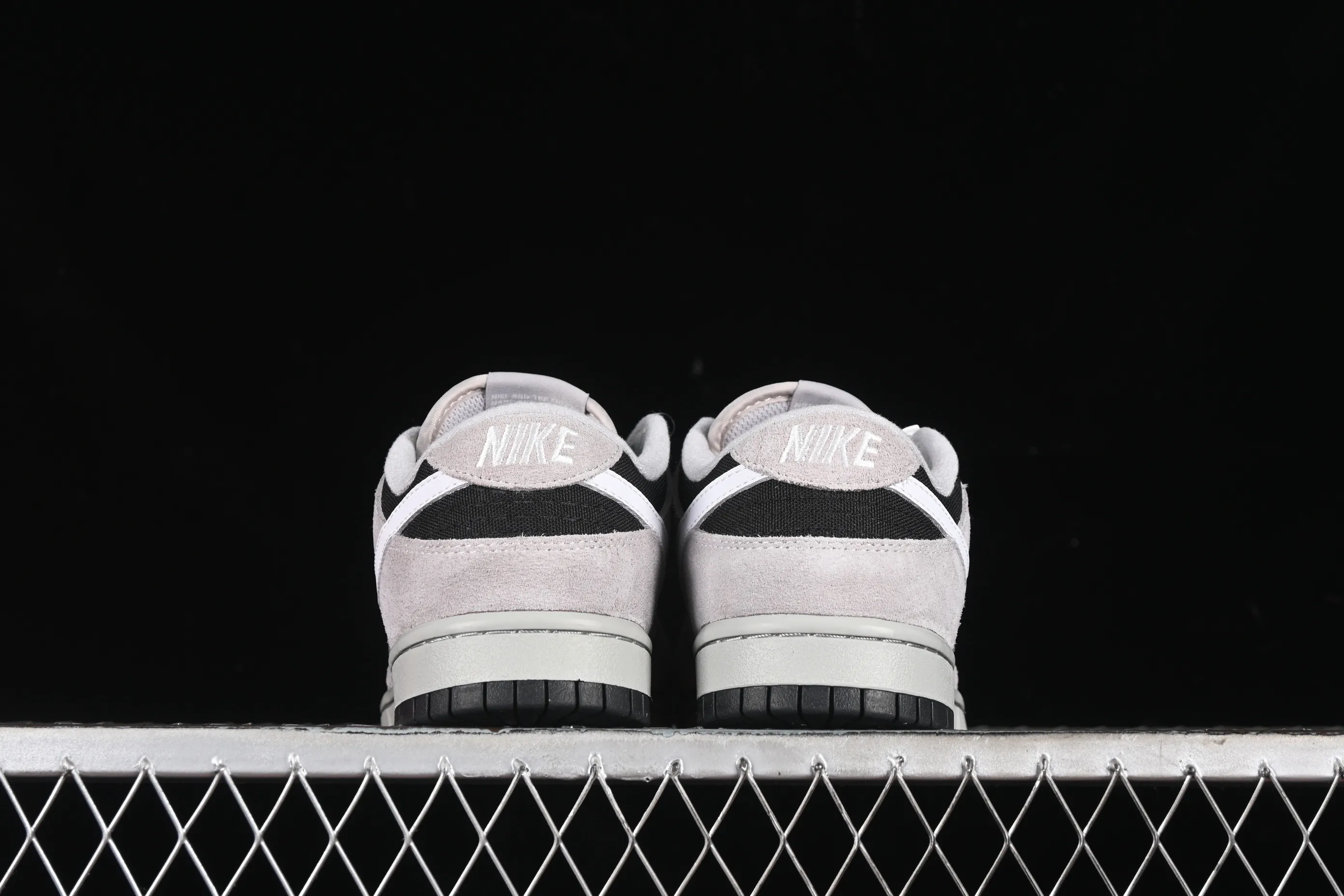 All Categories Nk SB Dunk Series Nk SB Dunk Low Low-top sneakers Nk Dunk Low "Light Smoke Gray Anthracite" SB gray tone SB low-top casual sneakers HV2532-001